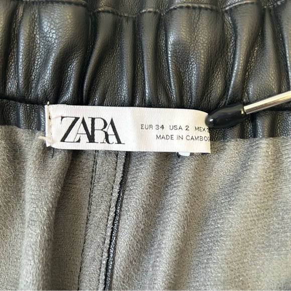 Zara Women's Black Faux Leather Baggy High-Waisted Paperbag Trouser Pants Size 2 - Picture 12 of 16